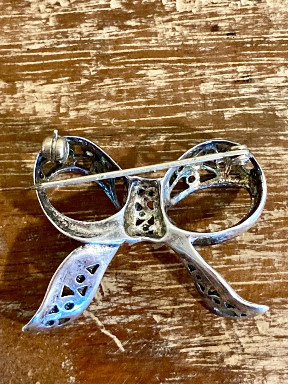 Silver Tone Bow Brooch Pin